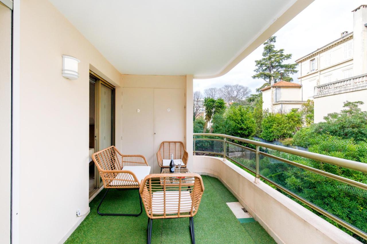 Select Home Yourhosthelper Cannes Exterior photo